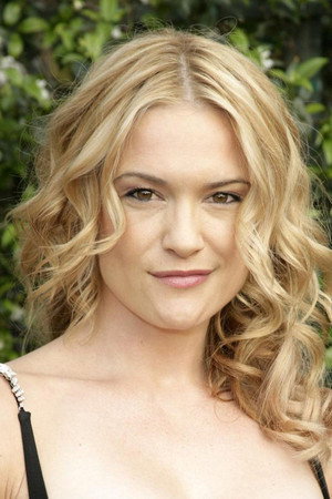 Cover image for Victoria Pratt