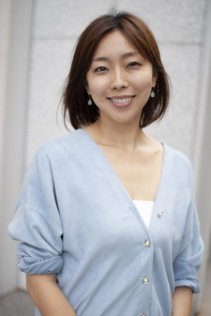 Cover image for 春日井静奈