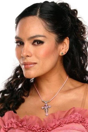 Cover image for Rossana San Juan