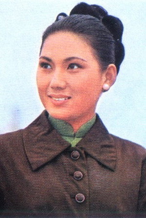 Cover image for 江青霞