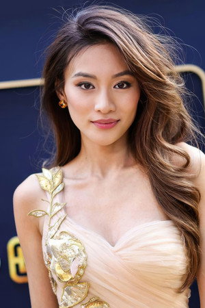 Cover image for Vanessa Yao