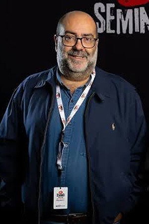 Cover image for César Martínez Herrada