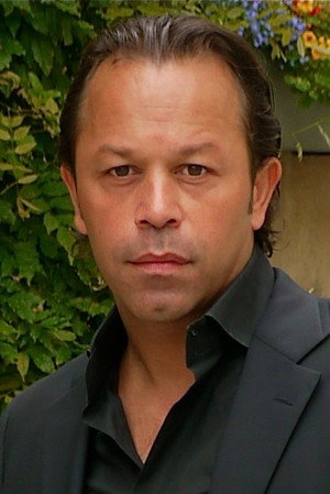 Cover image for Nelson Vasquez