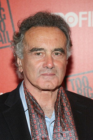 Cover image for Dan Hedaya