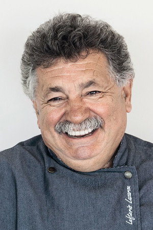 Cover image for Λευτέρης Λαζάρου