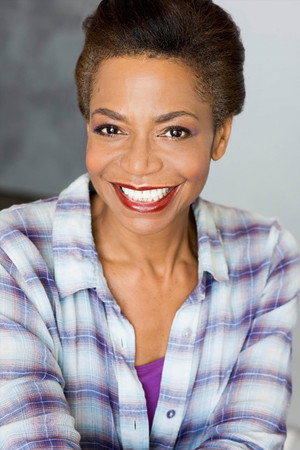 Cover image for Regina McKee Redwing