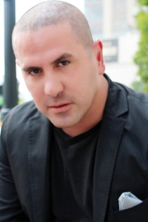 Cover image for Sergio Briones