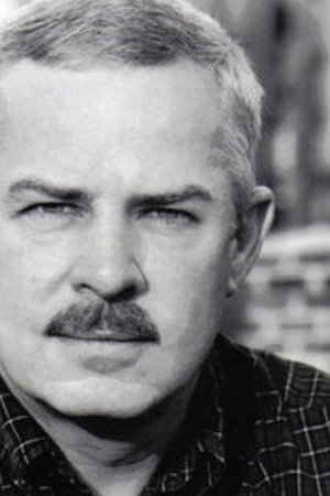 Cover image for Michael Arthur