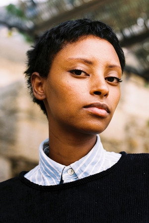 Cover image for Julie Sara Foulon