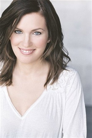 Cover image for Danielle Weeks