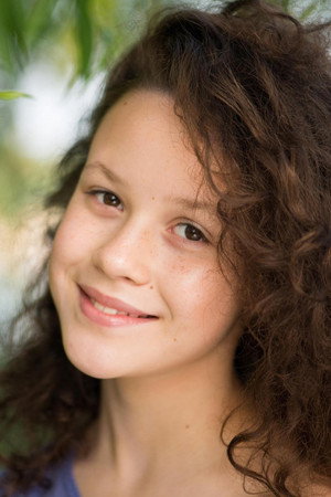 Cover image for Stehfaniya Zarovnaya
