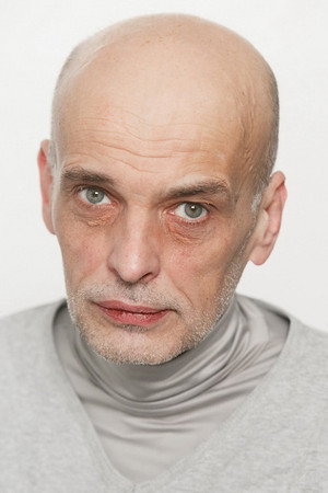 Cover image for Ромуальд Макаренко