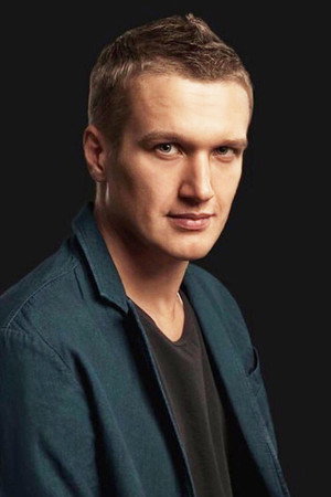 Cover image for Анатолий Руденко