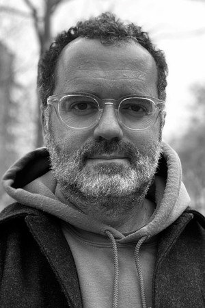 Cover image for Artur Ribeiro