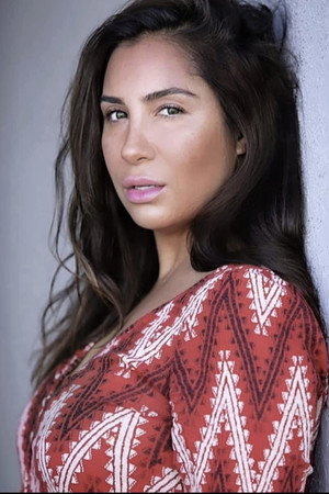 Cover image for Liana Mendoza
