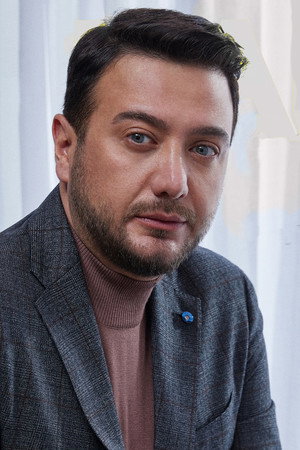 Cover image for Onur Büyüktopçu