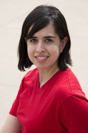 Cover image for Lluvia Almanza