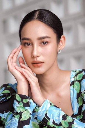 Cover image for Tisanart Sornsuek