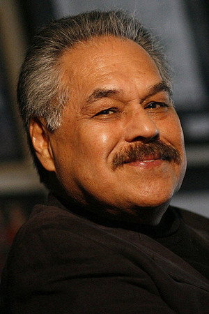 Cover image for Luis Valdez