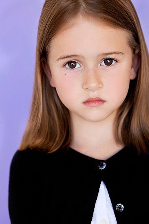 Cover image for Alina Brace