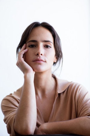 Cover image for Vera Moura