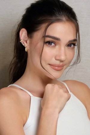 Cover image for Rhian Ramos