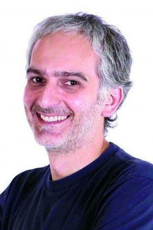 Cover image for بیژن بنفشه‌خواه