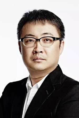 Cover image for 王易冰