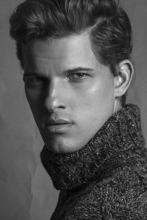 Cover image for Chris Hernandez
