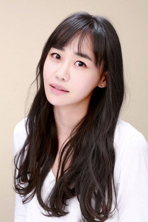 Cover image for Kang Rae-yeon