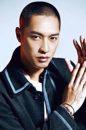 Cover image for 彭敬慈