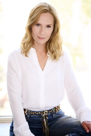 Cover image for Susan Hamann
