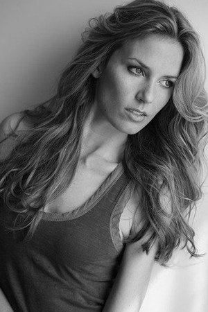 Cover image for Shannon Stewart