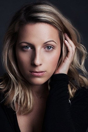 Cover image for Valerie Mya