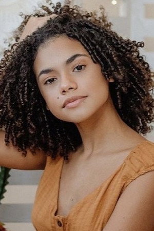 Cover image for Alana Cabral