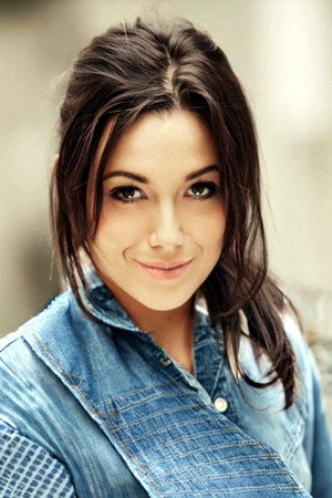 Cover image for Angie Russo