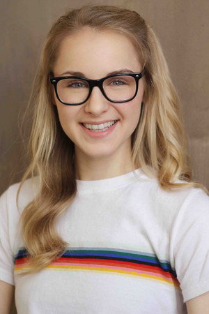 Cover image for Analesa Fisher