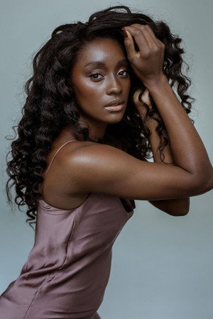 Cover image for Courtnee Carter