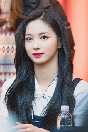 Cover image for 허지원