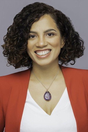 Cover image for Tanya Everett