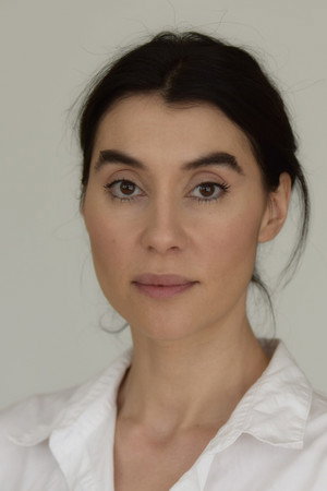 Cover image for Meda Andreea Victor
