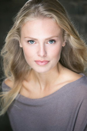 Cover image for Clementine Nicholson