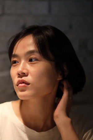 Cover image for Jang Yoon-mi
