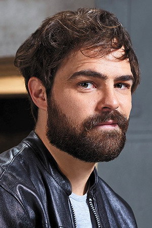 Cover image for Peter Lanzani