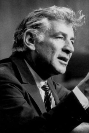 Cover image for Leonard Bernstein