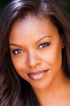Cover image for Nadine Ellis