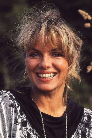 Cover image for Julie Ege