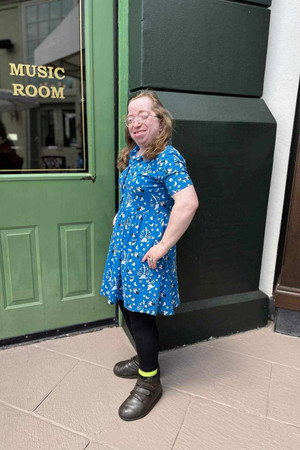 Cover image for Mikaela Moody
