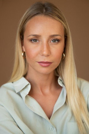 Cover image for Sofia Arruda