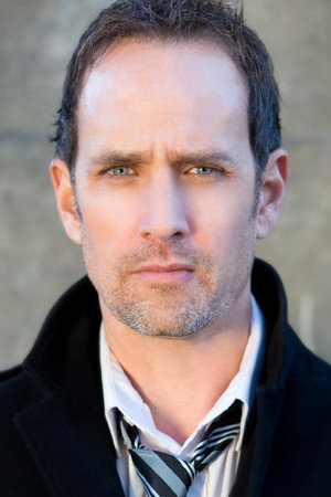 Cover image for Robert Moloney